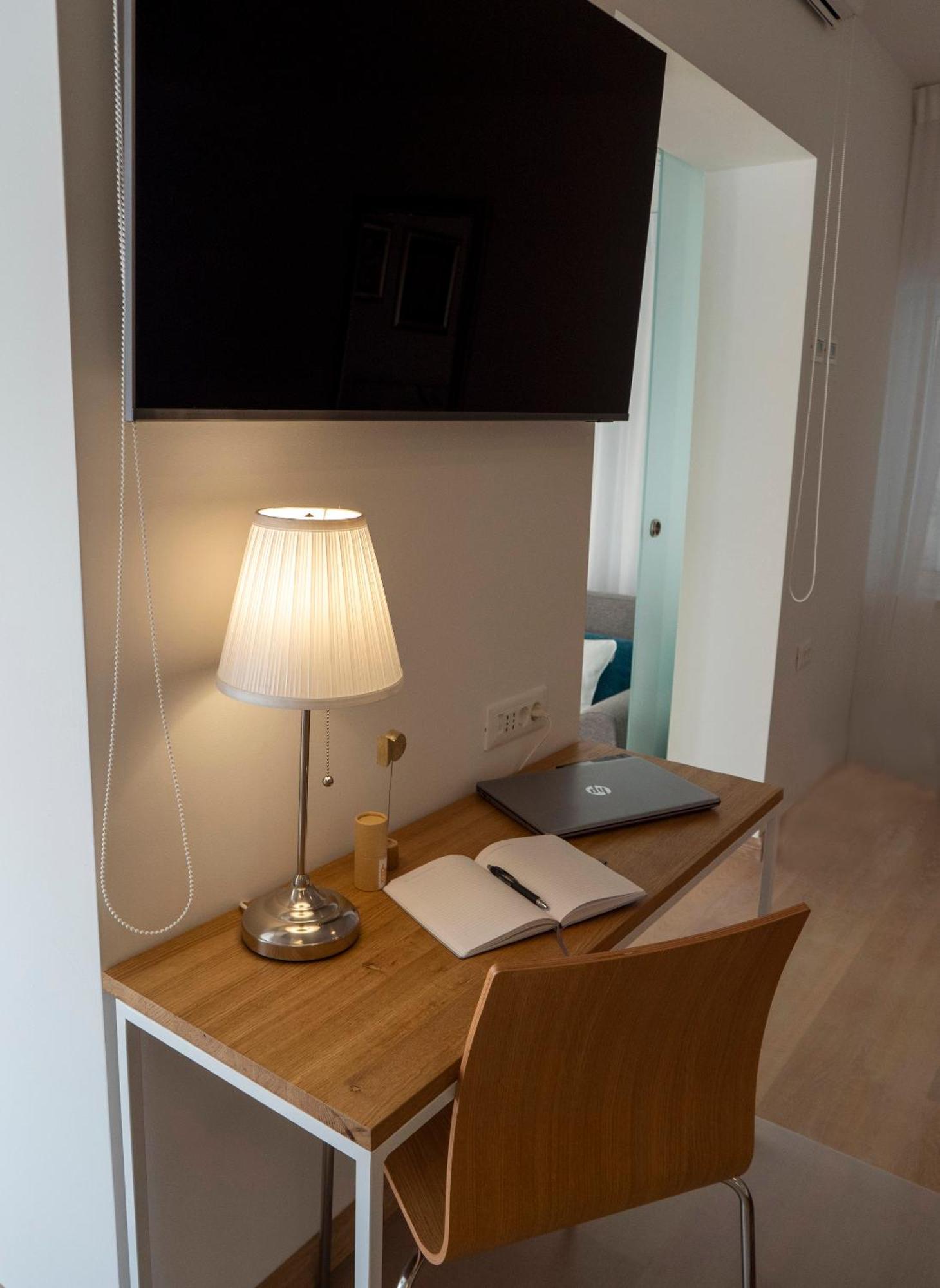 Haus Helga Apartment Rab Town Exterior photo