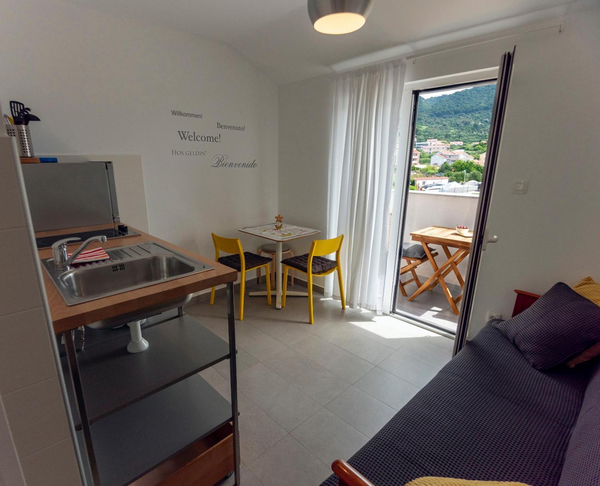 Haus Helga Apartment Rab Town Exterior photo