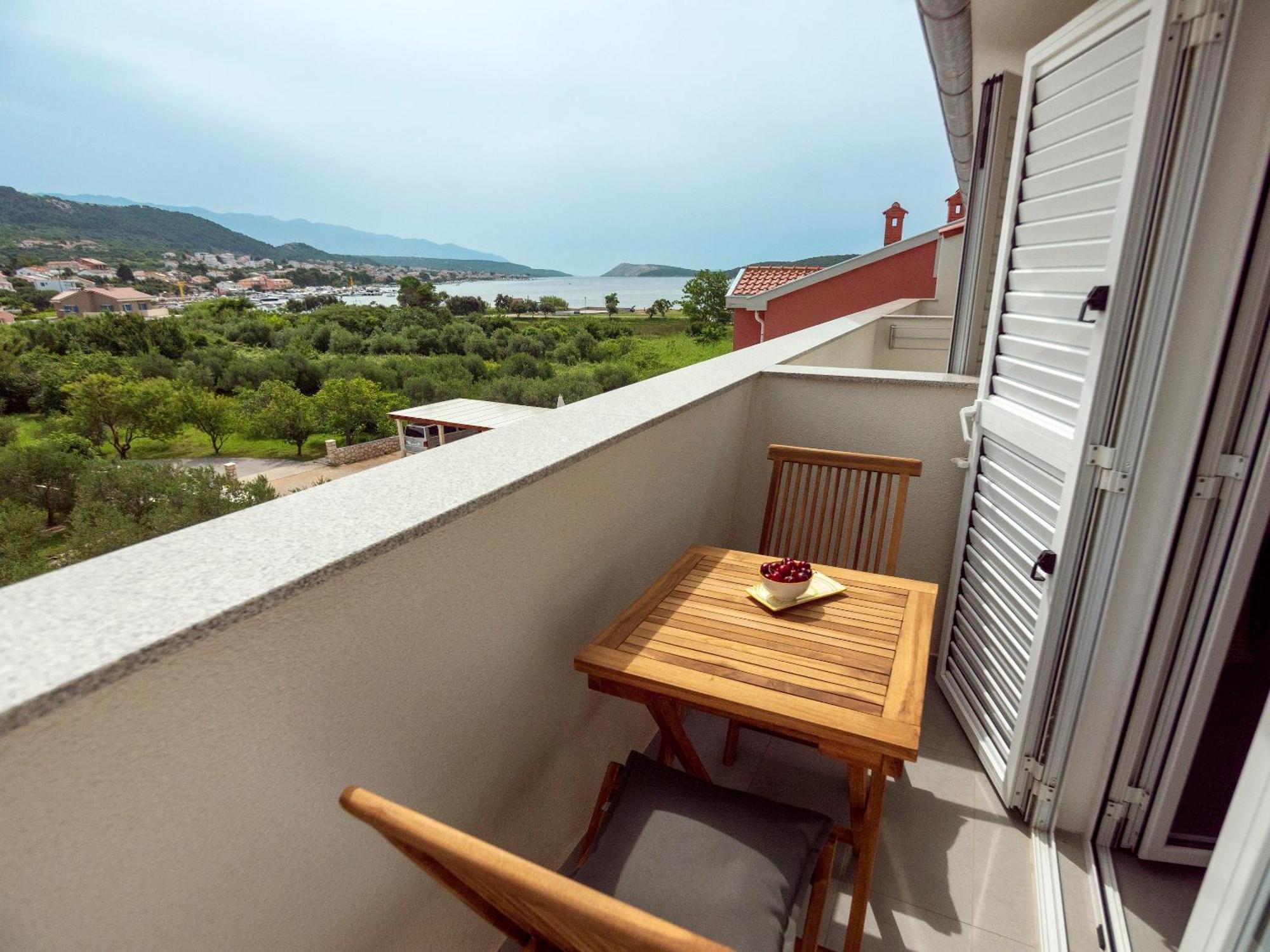 Haus Helga Apartment Rab Town Exterior photo